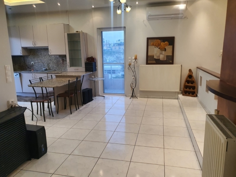 (For Rent) Residential Floor Apartment || Irakleio/Irakleio - 130 Sq.m, 3 Bedrooms, 800€ 