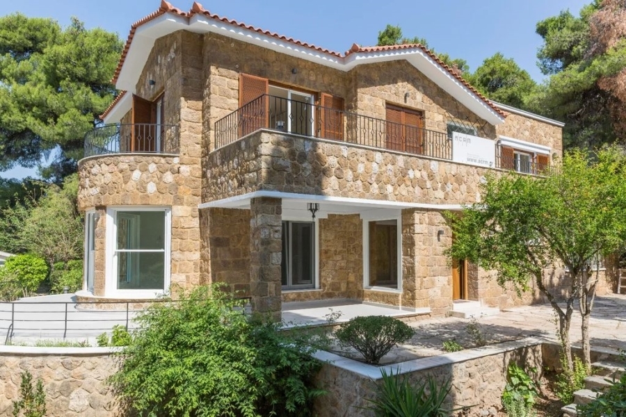 (For Sale) Residential Villa || Athens North/Kifissia - 454 Sq.m, 3 Bedrooms, 3.900.000€ 