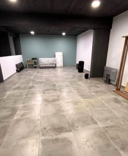 (For Rent) Commercial Showroom || Irakleio/Irakleio - 340 Sq.m, 1.500€ 