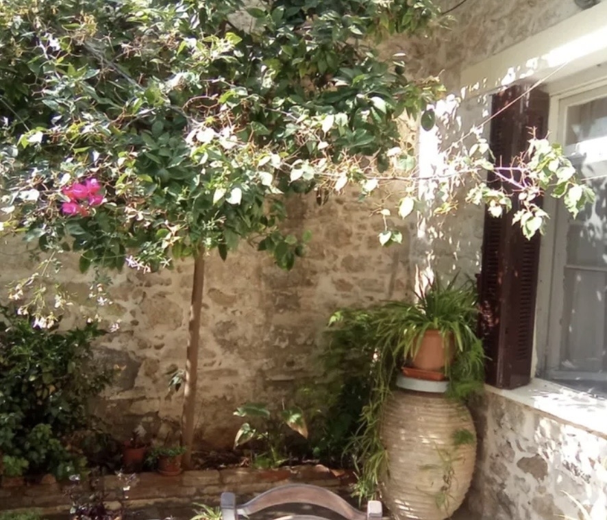 (Προς Ενοικίαση) Κατοικία Μονοκατοικία || Ν. Ηρακλείου/Ηράκλειο - 200 τ.μ, 2 Υ/Δ, 800€ 