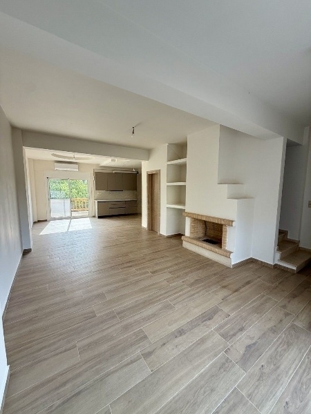 (Продажа) Жилая кондоминиум || Н.Ираклион/Гувес - 186 кв.м, 4 Спальня/и, 390.000€ 