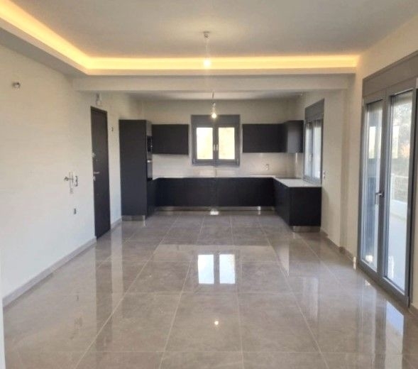 (For Rent) Residential Apartment || Irakleio/Irakleio - 130 Sq.m, 3 Bedrooms, 1.050€ 