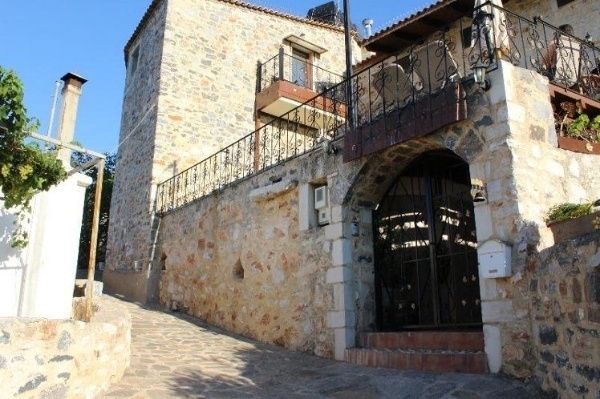 (Προς Πώληση) Κατοικία Συγκρότημα κατοικιών || Ν. Ηρακλείου/Τύλισος - 380 τ.μ, 350.000€ 