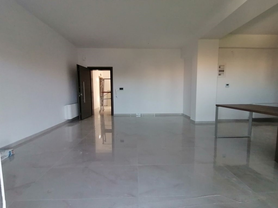 (For Sale) Residential Apartment || Irakleio/Irakleio - 107 Sq.m, 3 Bedrooms, 450.000€ 