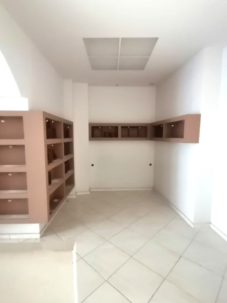 (For Rent) Commercial Retail Shop ||Heraklion Crete, Center – Lions Square - 55 Sq.m, 800€ 
